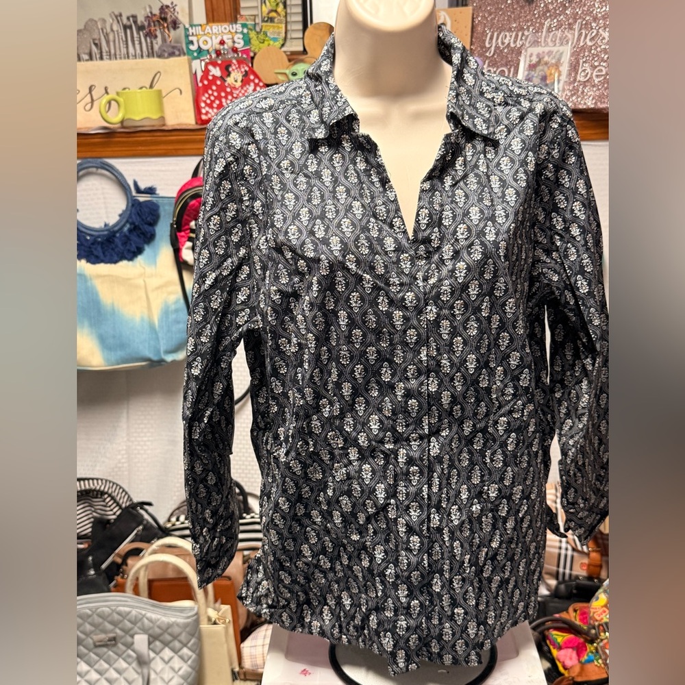 Croft & Barrow Navy and White Floral Shirt